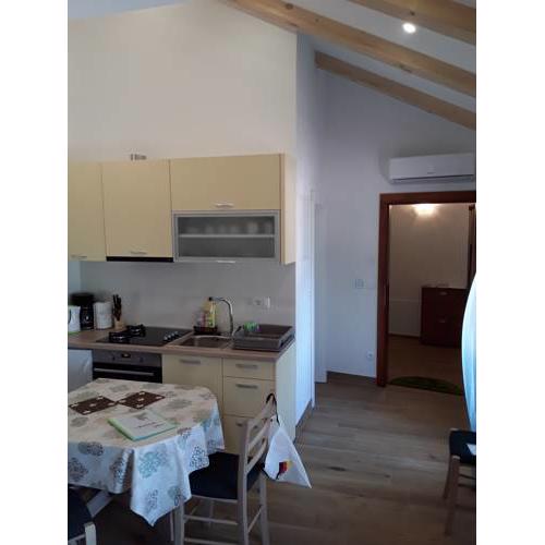 Vinea apartman Yellow br 3