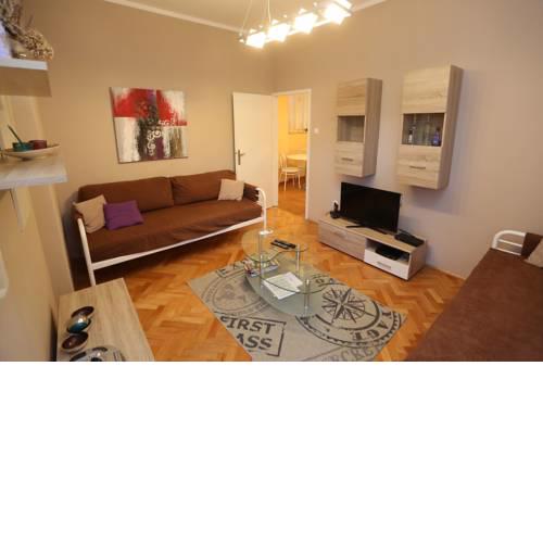 Viola Apartment