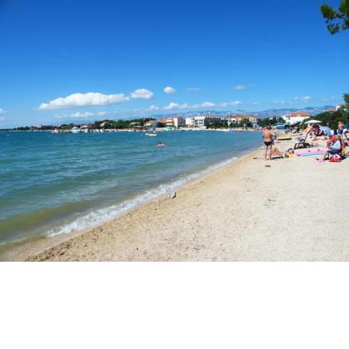 VRSI, SUNNY HOUSE FOR 10