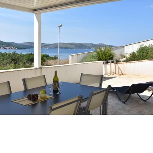 Attractive Apartment in Sibenik with Private Garden