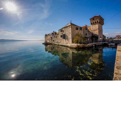 Water Castle House