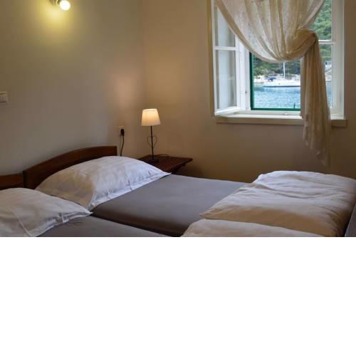 Waterfront House Stoncica