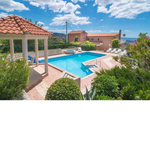 Villa Klara with 72m2 pool and view on Split and islands