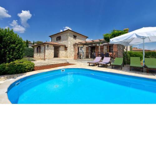 Wunderschöne Villa Jurinea mit privaten Pool