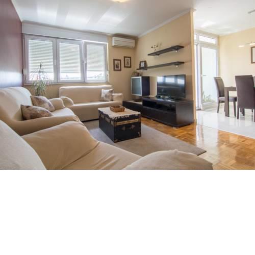 Željka Deluxe Apartment