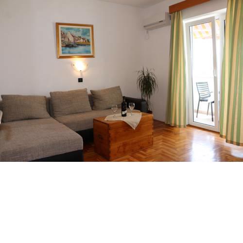 ŽUTI APARTMAN